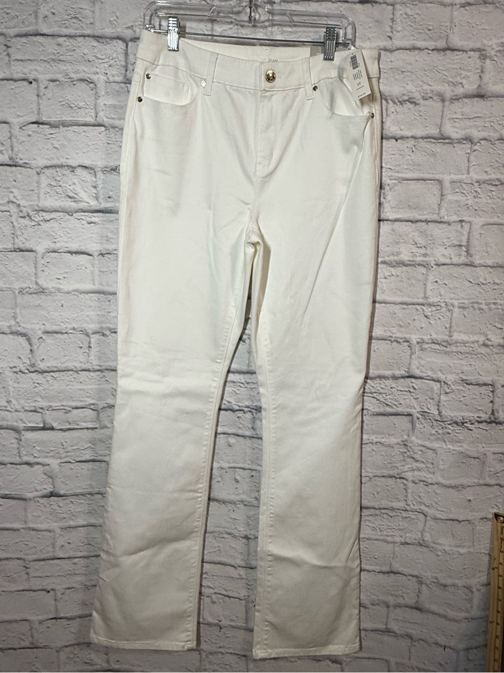 NWT Chicos Barely Boot Stay White Jeans, 8T